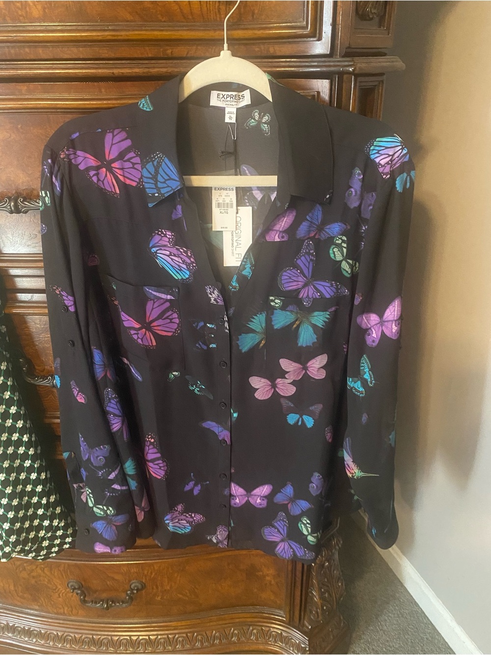Express Butterfly print portofino blouse rare NWT